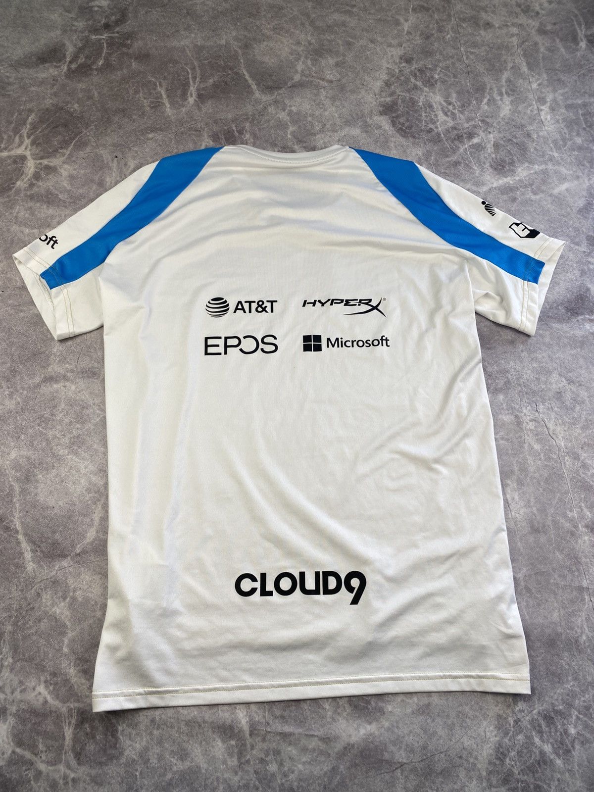 Puma RED BULL PUMA X Cloud9 WORLDS 2021 Jersey RARE men size: M Size US M / EU 48-50 / 2 - 10 Thumbnail