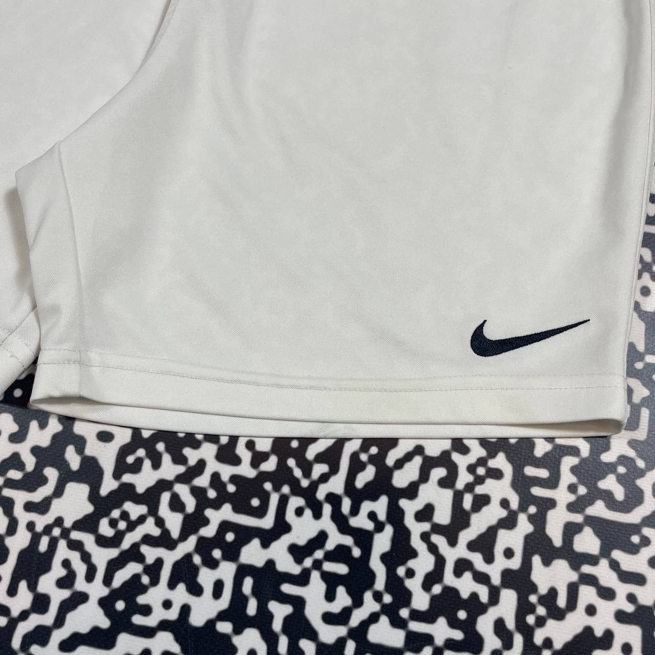 Nike Vintage Y2K Nike Swoosh Logo Sport Retro Shorts 90s Style Size US 30 / EU 46 - 4 Thumbnail