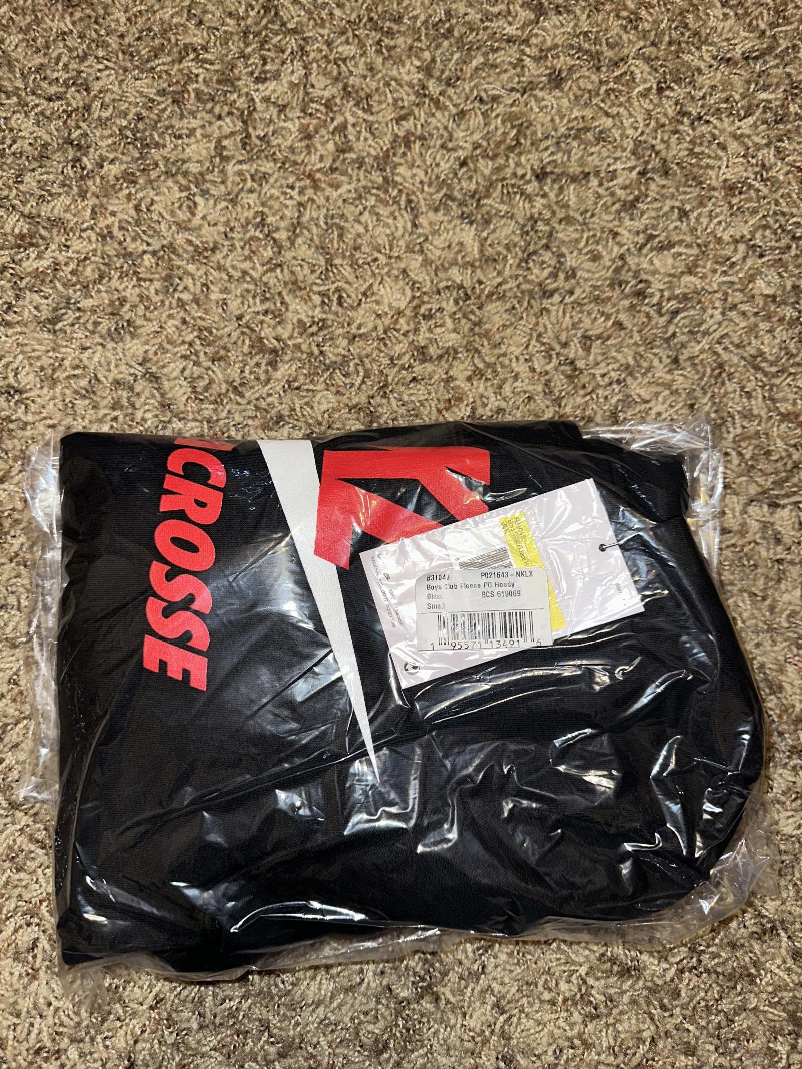 Nike Nike Big Kids (Boy’s) Club Fleece Lacrosse Black Hoodie Size US S / EU 44-46 / 1 - 9 Thumbnail