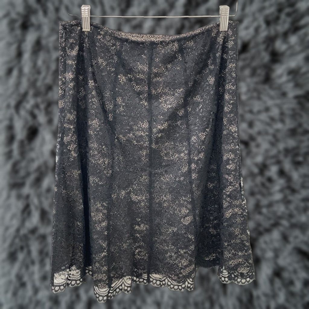 Ann Taylor ANN TAYLOR Floral Lace Overlay Skirt Sz 6 Knee Length Womens Casual Cocktail Black Size 28" / US 6 / IT 42 - 1 Thumbnail