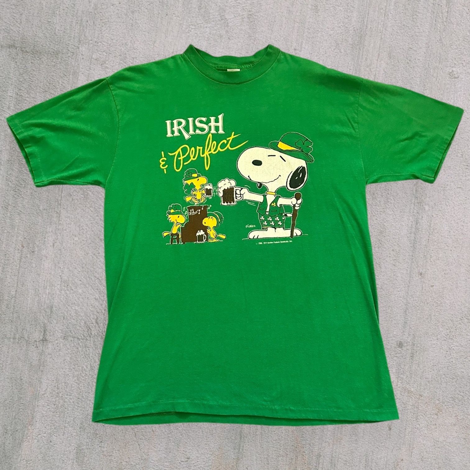 Vintage Vintage Snoopy Irish green shirt Size US XL / EU 56 / 4 - 1 Thumbnail
