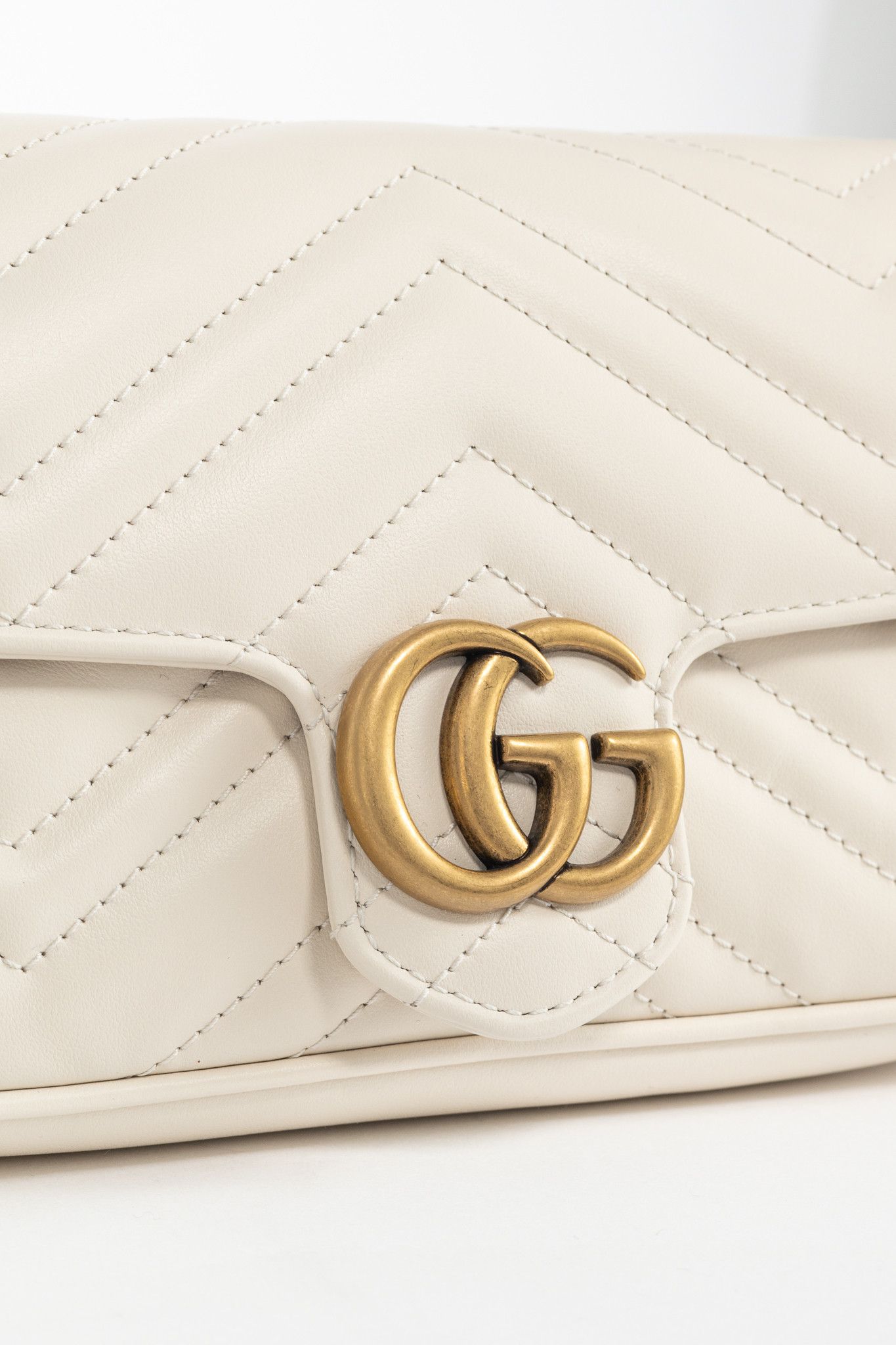Gucci Gucci GG Marmont Matelasse Chevron Small Shoulder Bag Size ONE SIZE - 8 Thumbnail