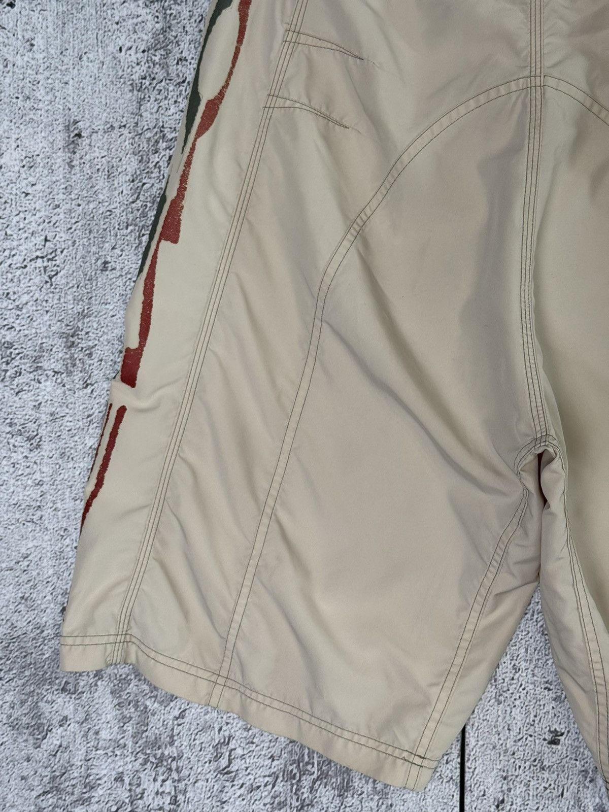 Oakley Vintage Oakley Beige Board Shorts Surf Swim Trunks Big Logo Size US 34 / EU 50 - 19 Thumbnail