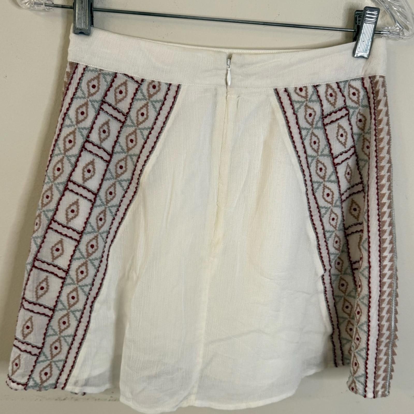 Other Ale by Alessandra embroidered western mini skirt Size small Size 28" / US 6 / IT 42 - 2 Thumbnail
