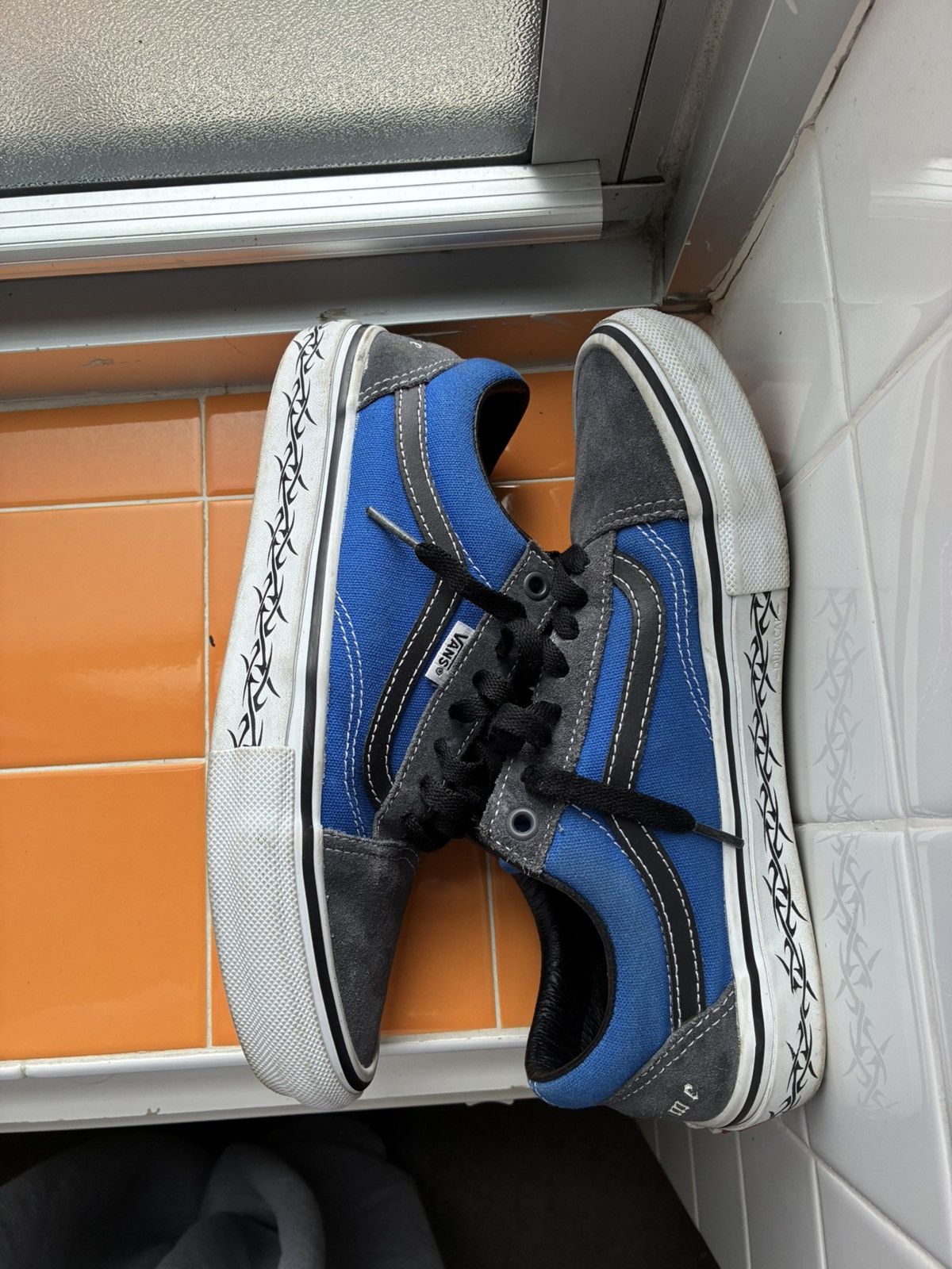Supreme × Vans Supreme vans Size US 8 / EU 41 - 2 Thumbnail