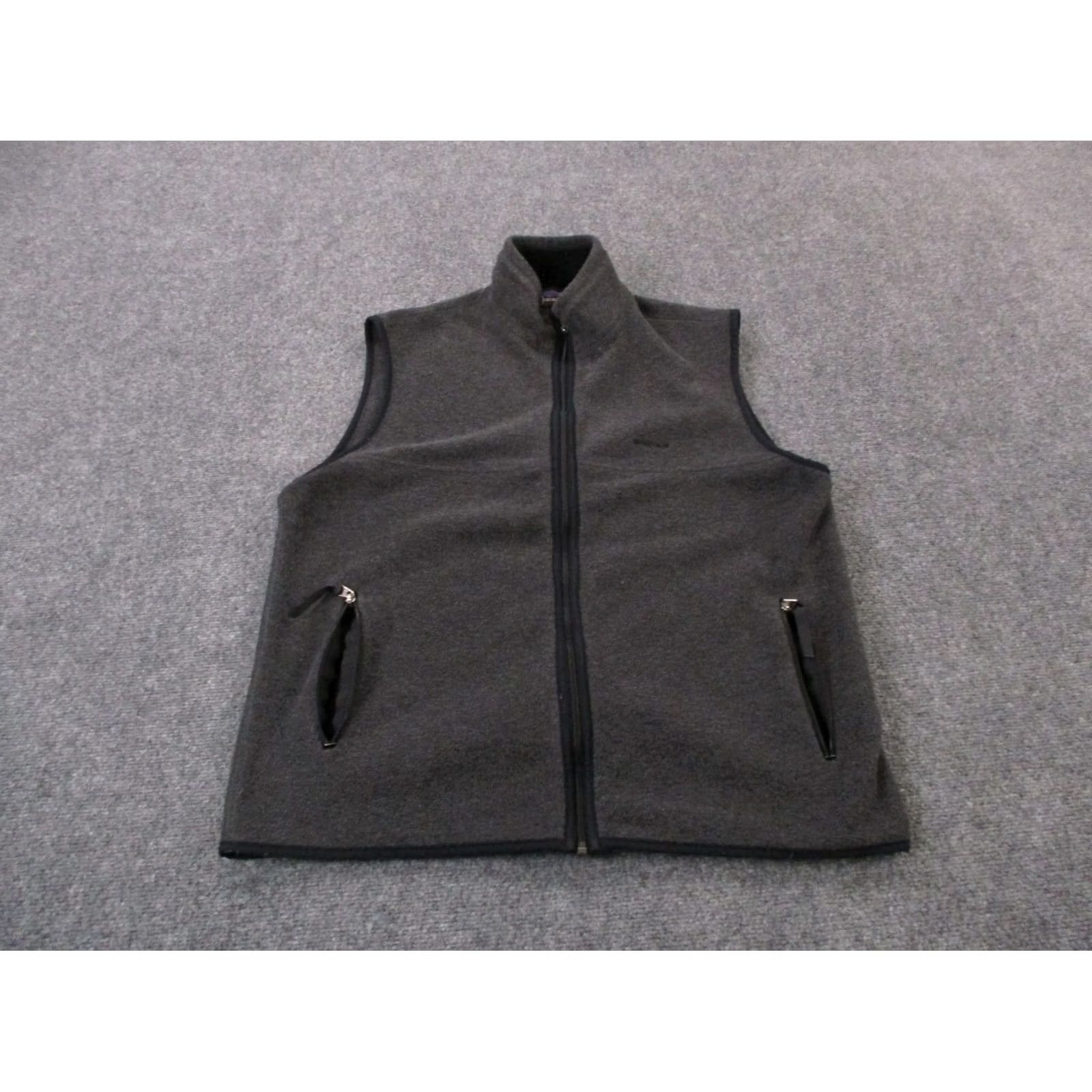 Patagonia Patagonia Vest Jacket Mens XL Gray Synchilla Fleece Outdoors Hiking Windbreaker Full Zip Zipper Pockets Vintage Synchilla Logo 80s 90s Style Mens Size US XL / EU 56 / 4 - 2 Thumbnail