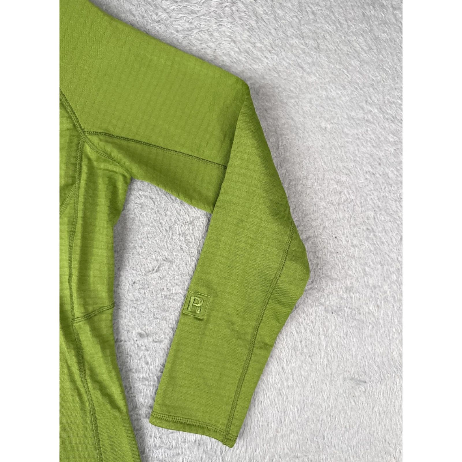 Patagonia Patagonia R1 Sweater Womens XS Green Polartec Power Grid Baselayer Pullover Mock Size XS / US 0-2 / IT 36-38 - 2 Thumbnail