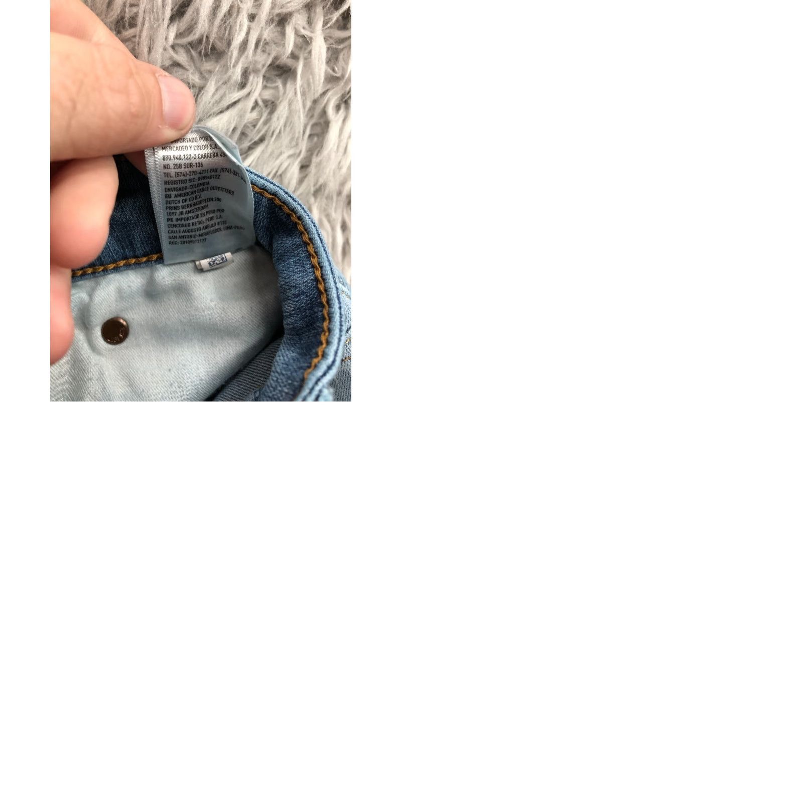 American Eagle Outfitters VINTAGE? No. Size US 31 - 9 Thumbnail