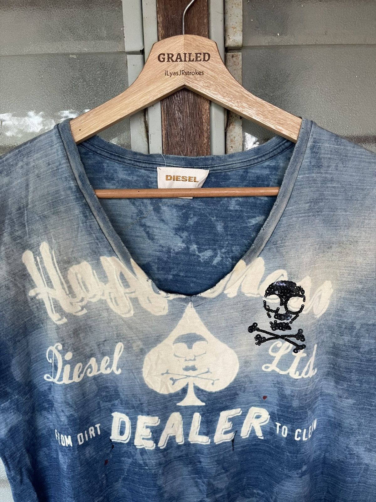 Diesel Vintage Diesel VNeck Distressed Skull Design Shirt Tee Size US XL / EU 56 / 4 - 4 Thumbnail