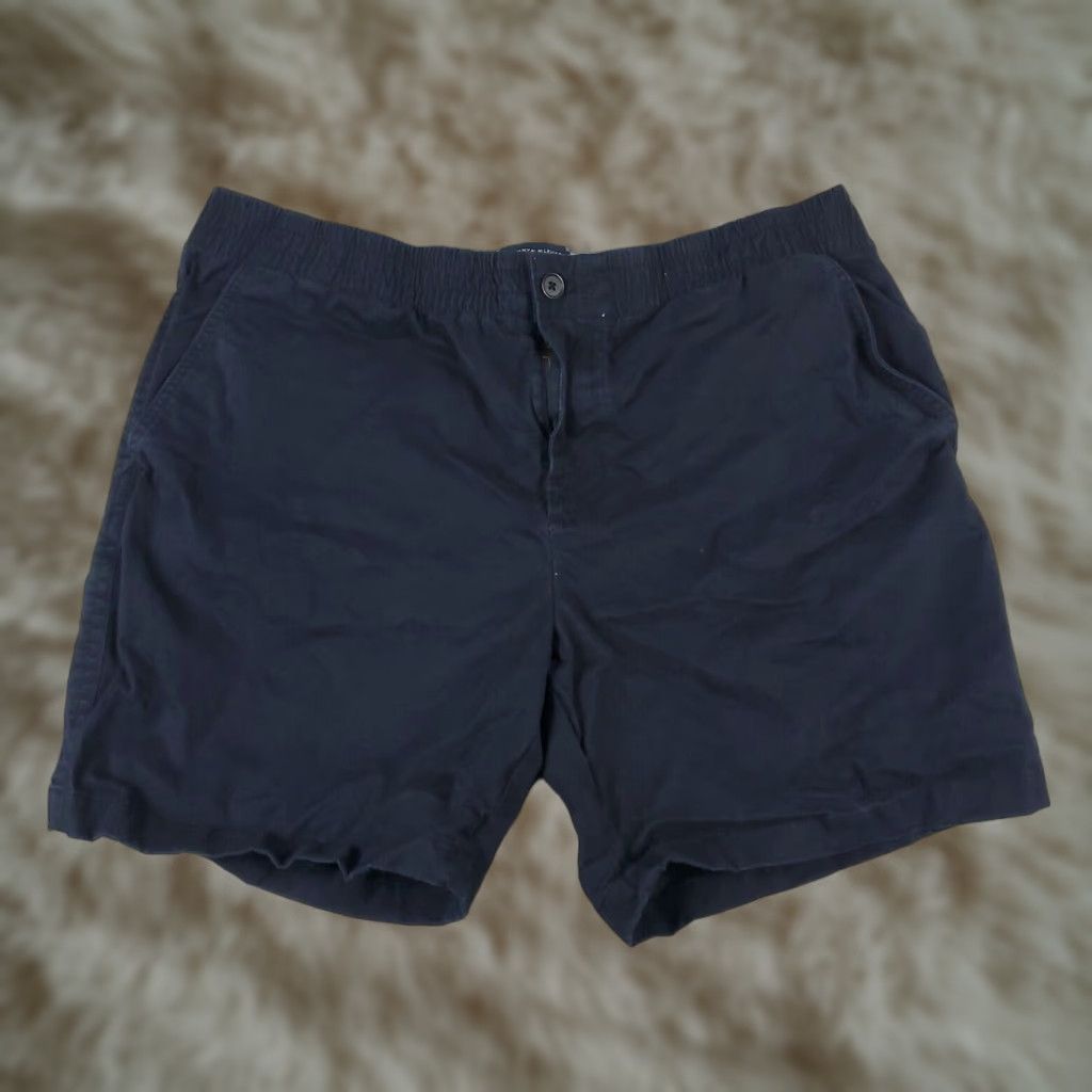 Tommy Hilfiger VINTAGE Tommy Hilfiger Shorts Womens Size 2XL Classic Chino Flat Front Blue Casual Size 35" - 1 Thumbnail