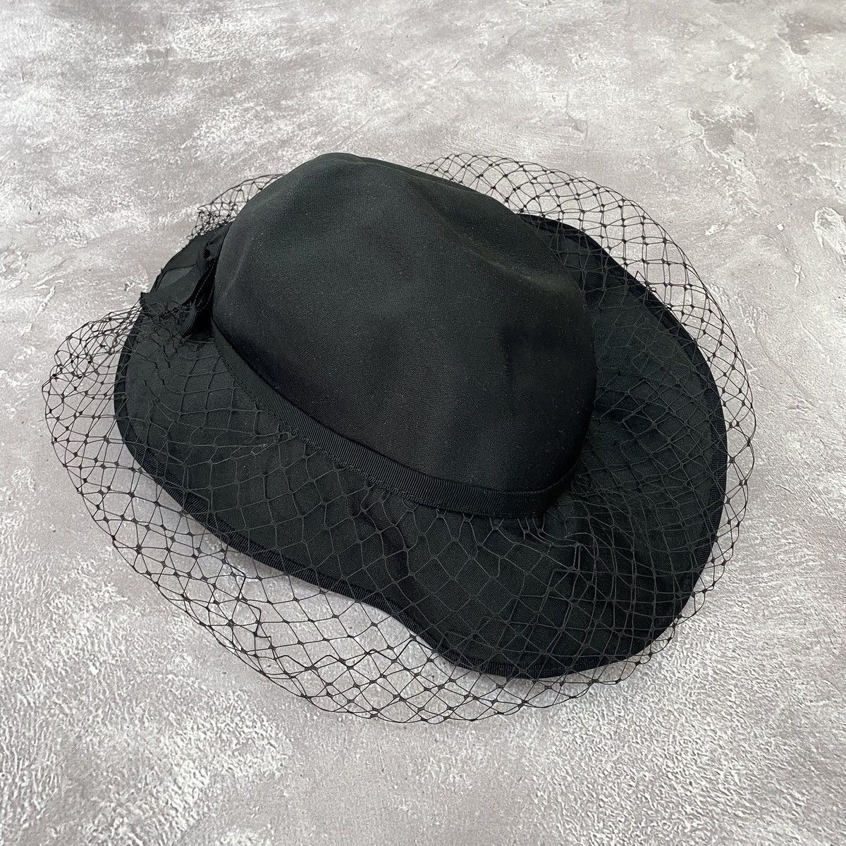 Kangol Vintage Kangol Lady Hat Decorative Mesh Size ONE SIZE - 1 Thumbnail