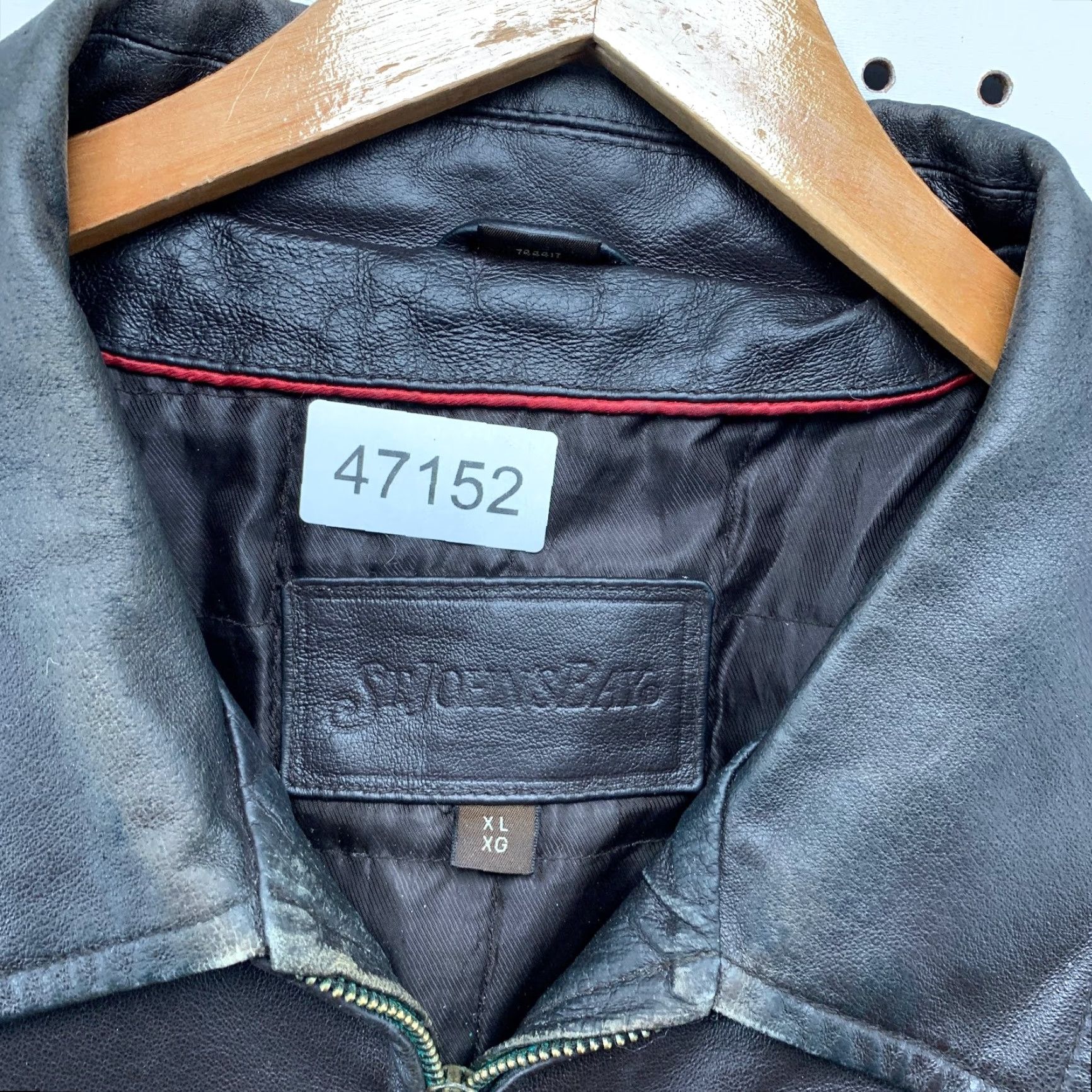 Vintage VINTAGE St. John's Bay LeatherBomber Jacket Mens XL Brown Flight Distressed Size US XL / EU 56 / 4 - 3 Thumbnail