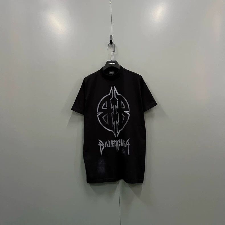 Balenciaga Balenciaga Make old double B printed short sleeves Size US S / EU 44-46 / 1 - 1 Thumbnail