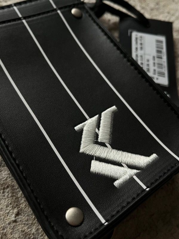 Karl Kani Karl Kani Small Bag New Deadstock Size ONE SIZE - 4 Thumbnail