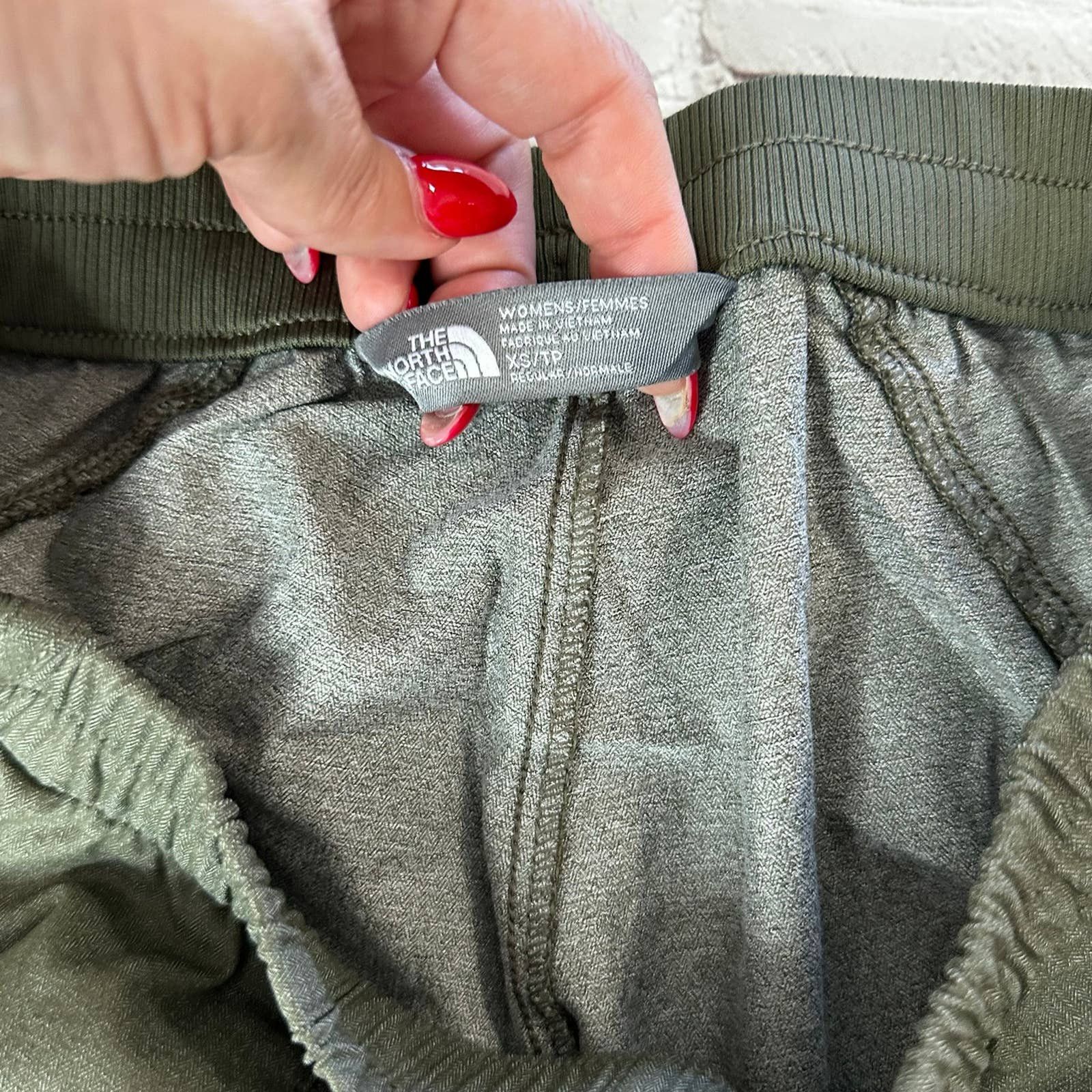The North Face Women’s the north face capris Size 26" / US 2 / IT 38 - 6 Thumbnail