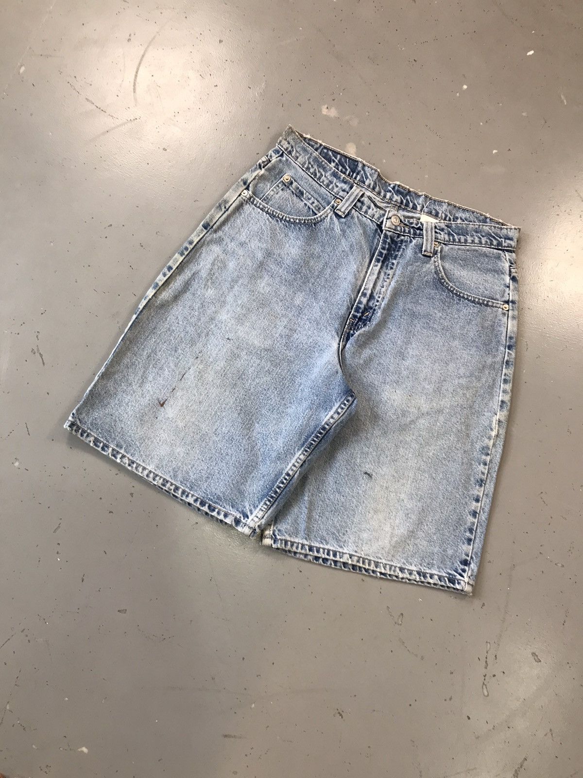 Levi's Vintage Levi’s Strauss & co boxy fit denim short Size US 34 / EU 50 - 3 Thumbnail