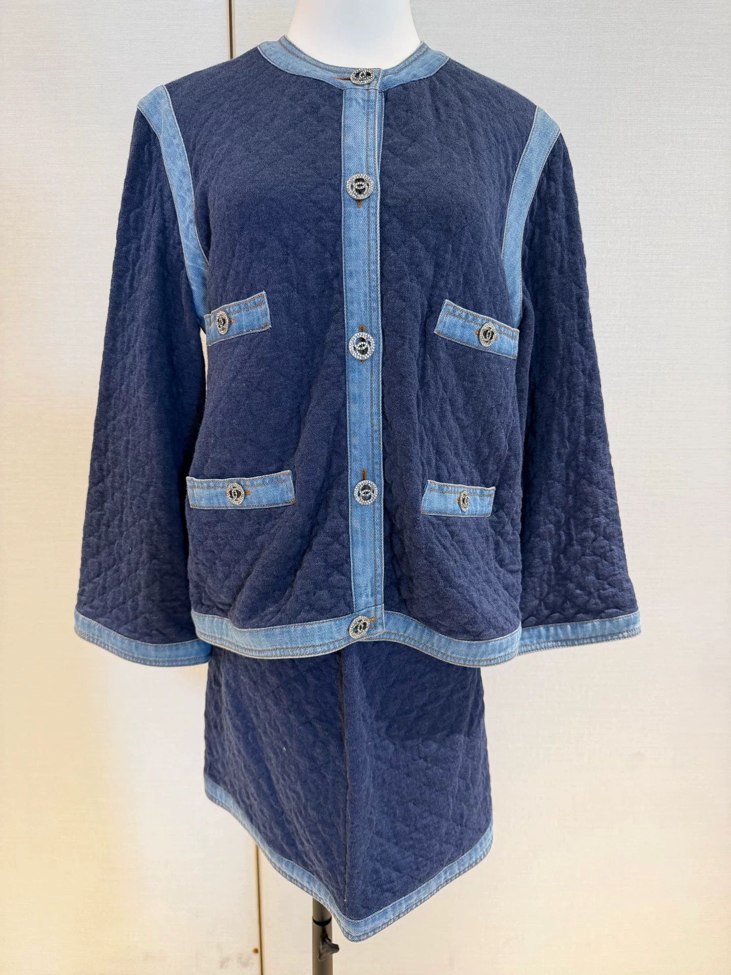 Chanel Chanel Blue Denim Quilted Skirt Size US 36 / EU 52 - 1 Thumbnail