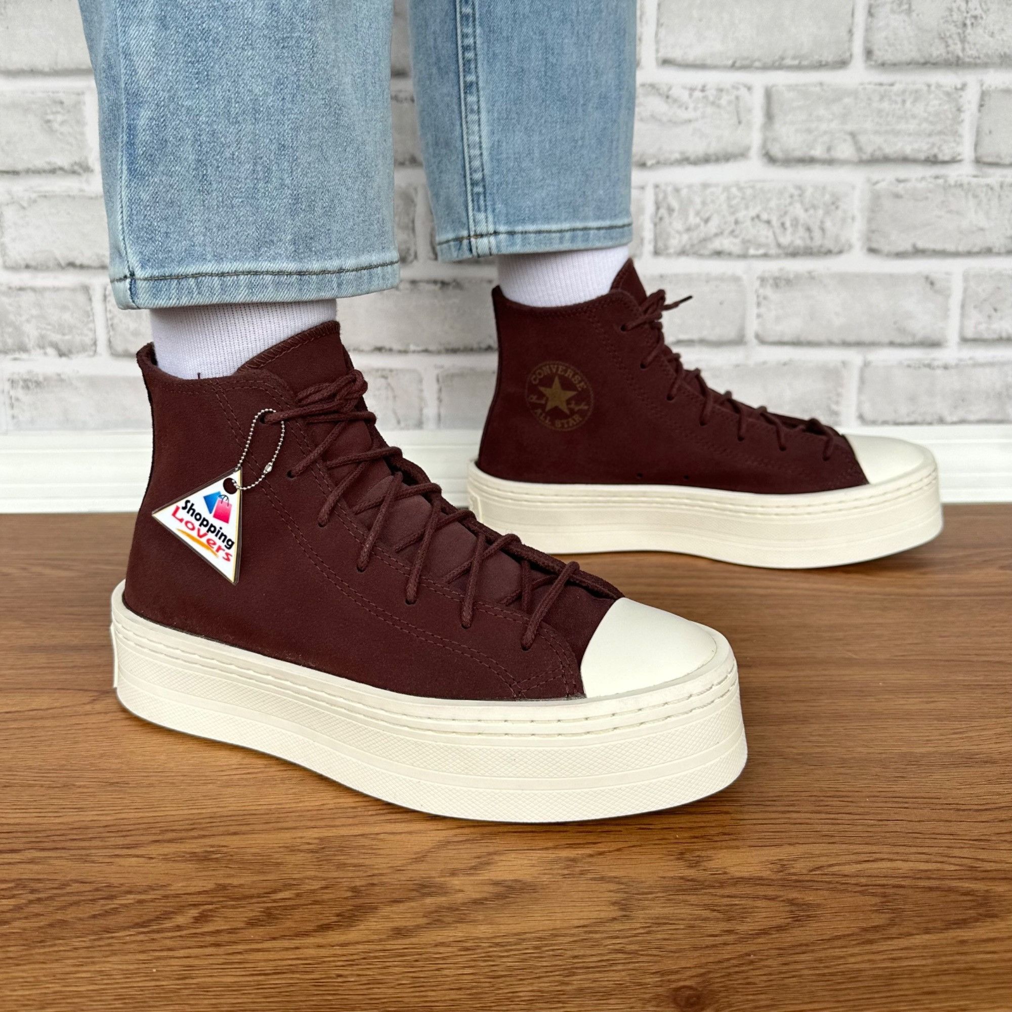 Converse Converse Chuck Taylor Lift Platform Hi Suede Fleece Lining 8 Size US 8.5 / IT 38.5 - 1 Thumbnail