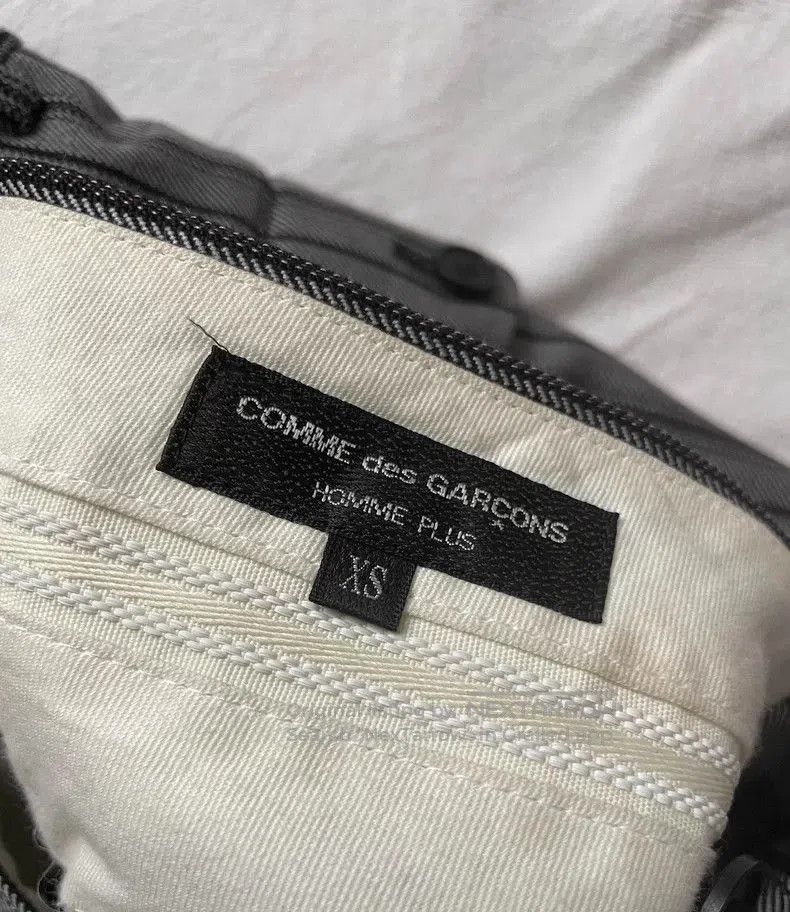 Comme des Garcons CdG Homme Plus Gray Striped Bermuda Shorts. Size US 26 / EU 42 - 4 Thumbnail