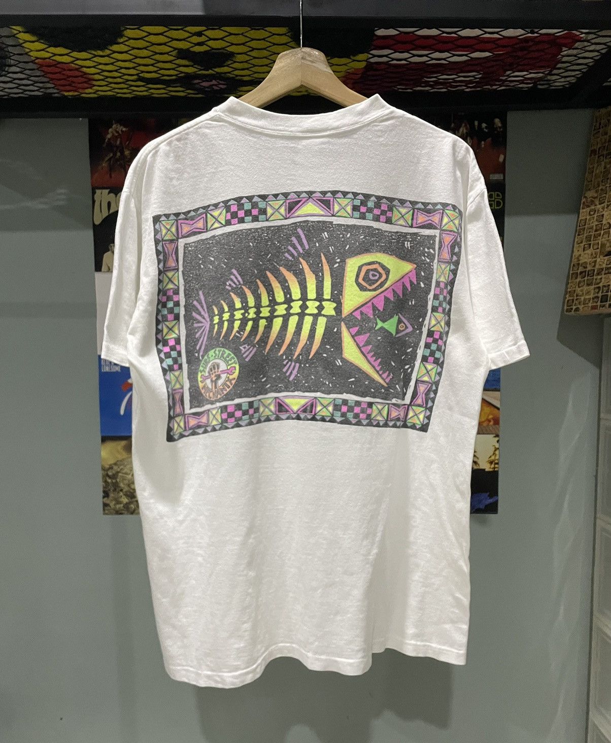 Vintage Vintage Surf Street Mechanix Hawaii Style Tee Size US L / EU 52-54 / 3 - 4 Thumbnail