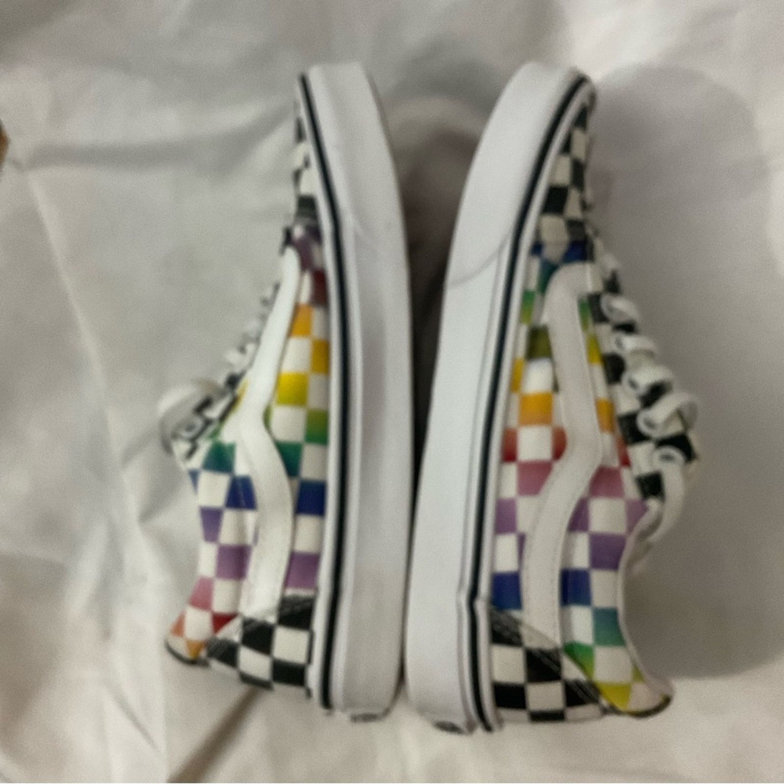 Vans Vans Ward Rainbow Checkerboard Low Top Lace Up Sneaker 6.5 Size US 6.5 / IT 36.5 - 5 Thumbnail