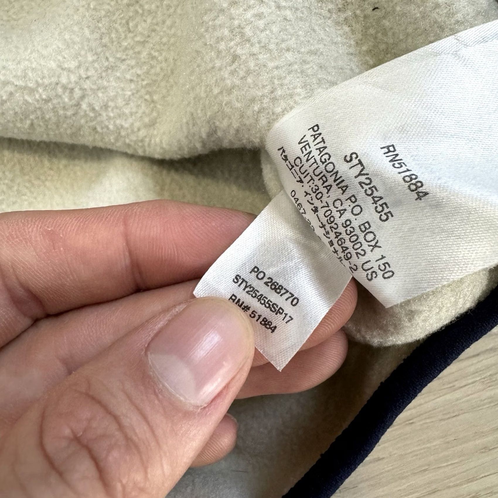 Patagonia Patagonia Synchilla Jacket Fleece Pullover Women’s Be Beige Navy Trim Size M Winter Fall Spring Regular Size M / US 6-8 / IT 42-44 - 4 Thumbnail