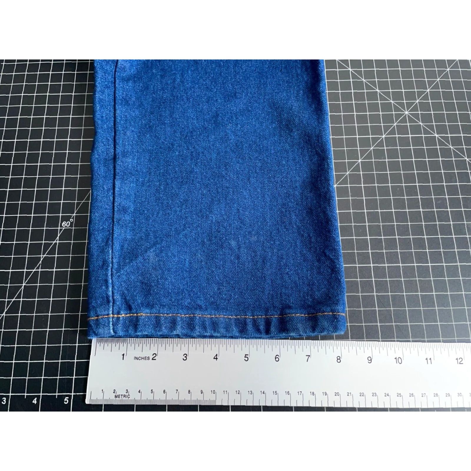 Wrangler VINTAGE Wrangler Cowboy Cut Jeans 34 x 36 Dark Blue 90s Mens Size US 34 / EU 50 - 7 Thumbnail