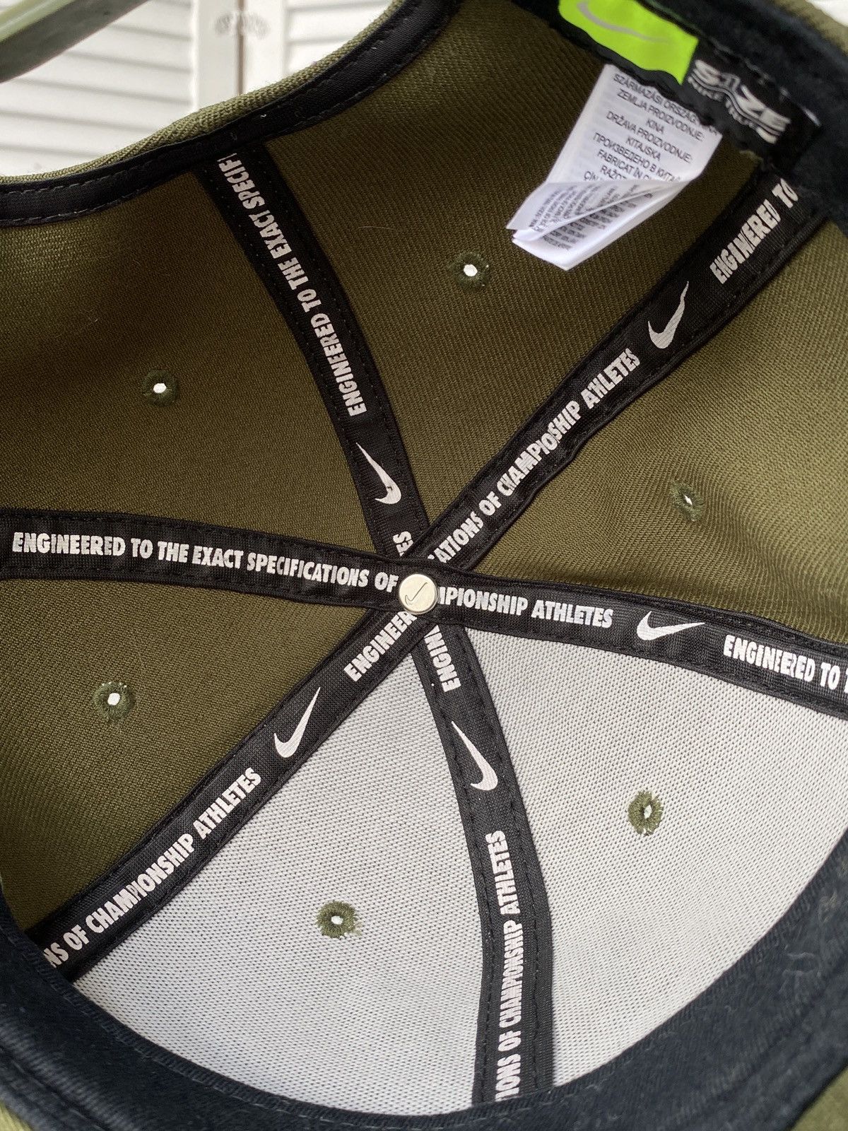 Nike Nike Pro Big Logo Swoosh Snapback 3D Khaki Cap Hat Size ONE SIZE - 11 Thumbnail