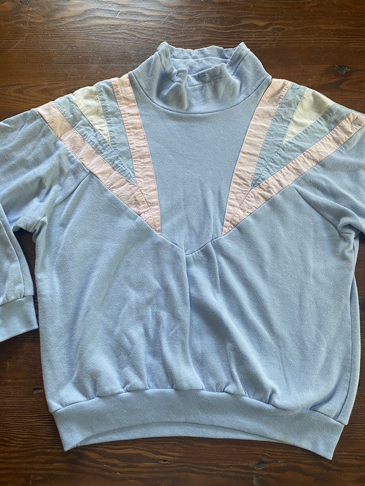 Vintage Vintage 80’s Mock Neck Baby Blue Pink Ski Sweatshirt Size US XS / EU 42 / 0 - 3 Thumbnail