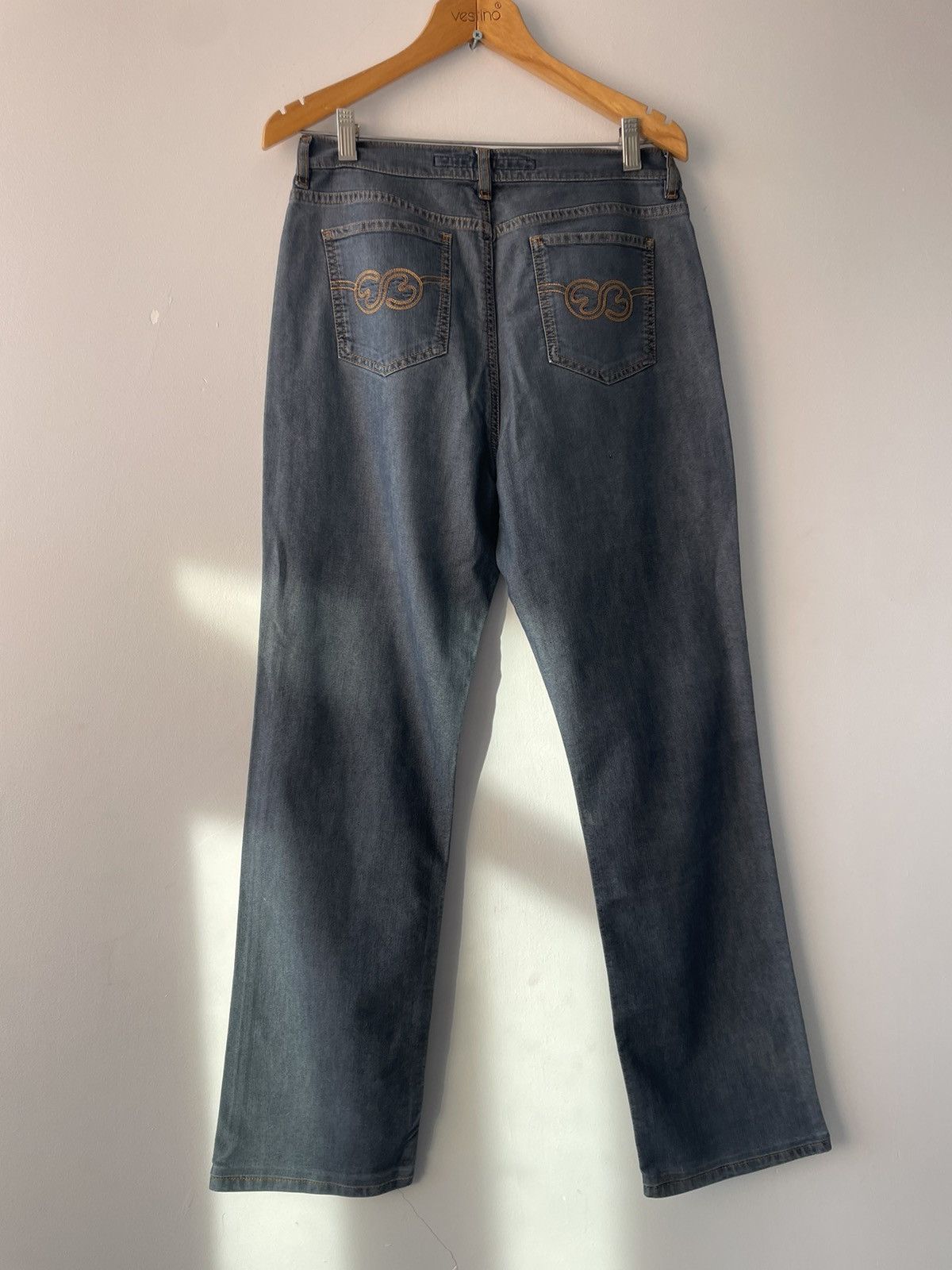 Escada Escada jean Size 27" / US 4 / IT 40 - 15 Thumbnail