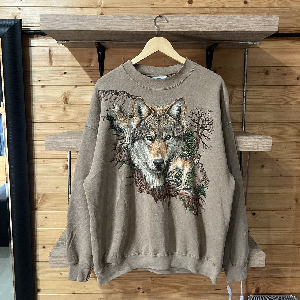 Vintage Vintage Wolf Crewneck Size US L / EU 52-54 / 3 - 1 Thumbnail
