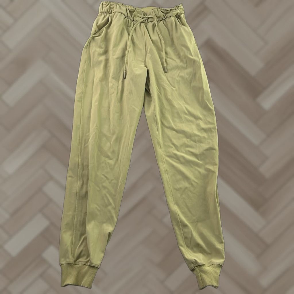 Lululemon Lululemon Align Jogger Pants Women's 6 Lime Yellow High Waisted Athletic Size 28" / US 6 / IT 42 - 1 Thumbnail