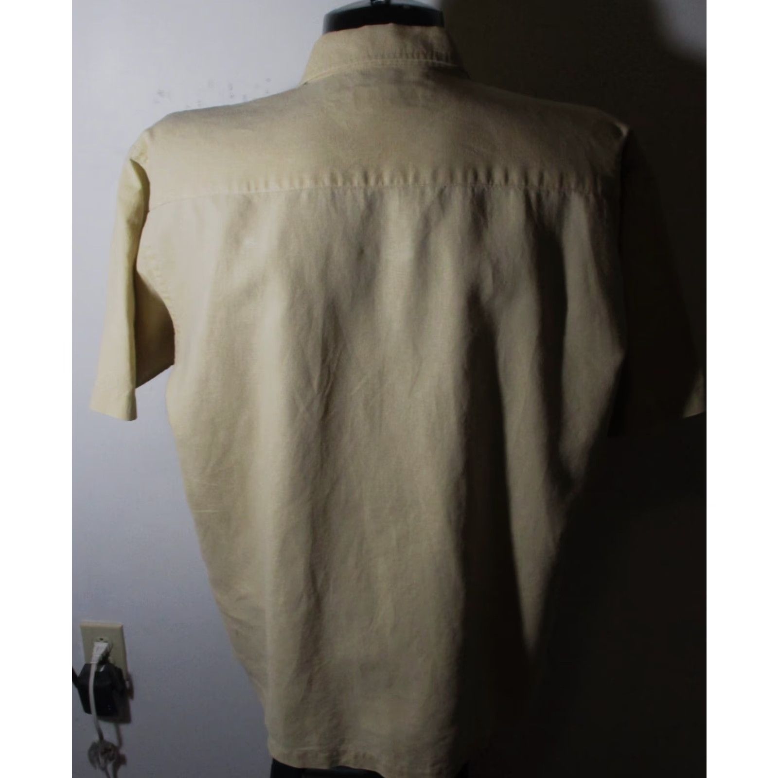 Vintage Daniel Gray Tan Short Sleeve Linen Shirt Size XL User: Daniel Gray Tan Short Sleeve Linen Shirt Size XL Size US XL / EU 56 / 4 - 5 Thumbnail