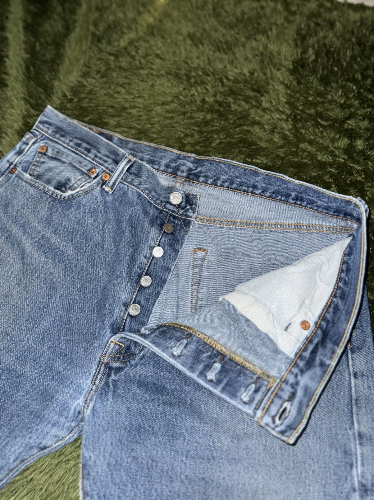 Levi's [W36/L34] Levi’s 501 Button Fly Vintage Wash Denim Pants Size US 36 / EU 52 - 3 Thumbnail