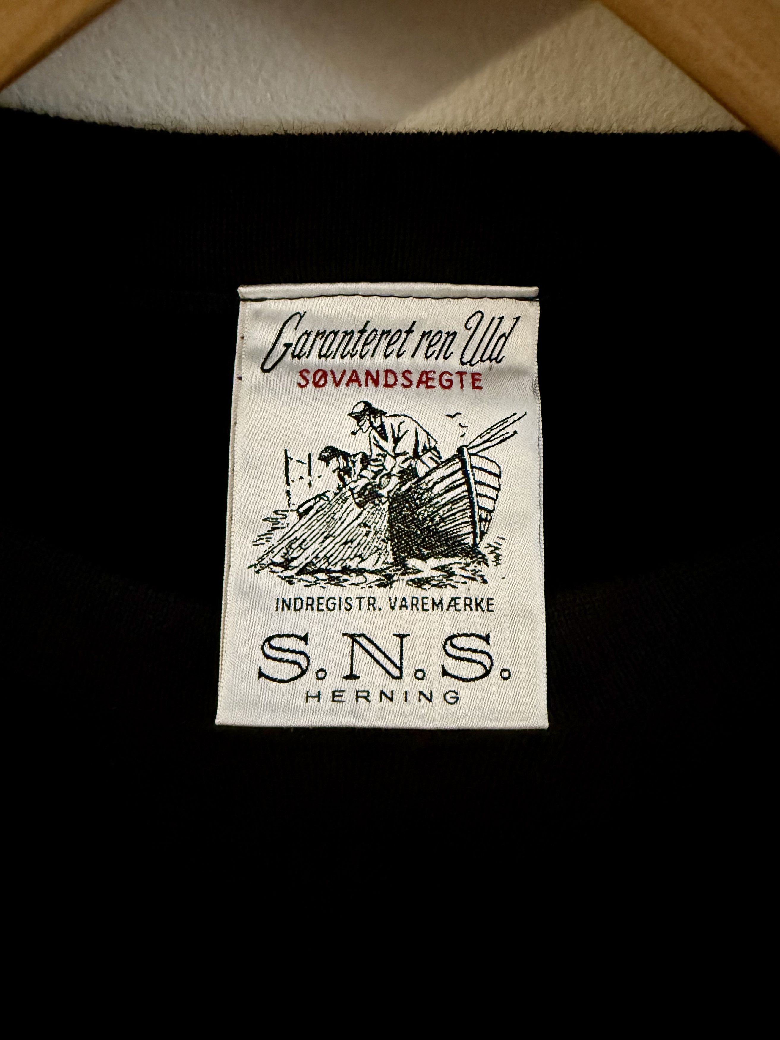 S.N.S. Herning NAVAL crew neck Size US XL / EU 56 / 4 - 2 Thumbnail