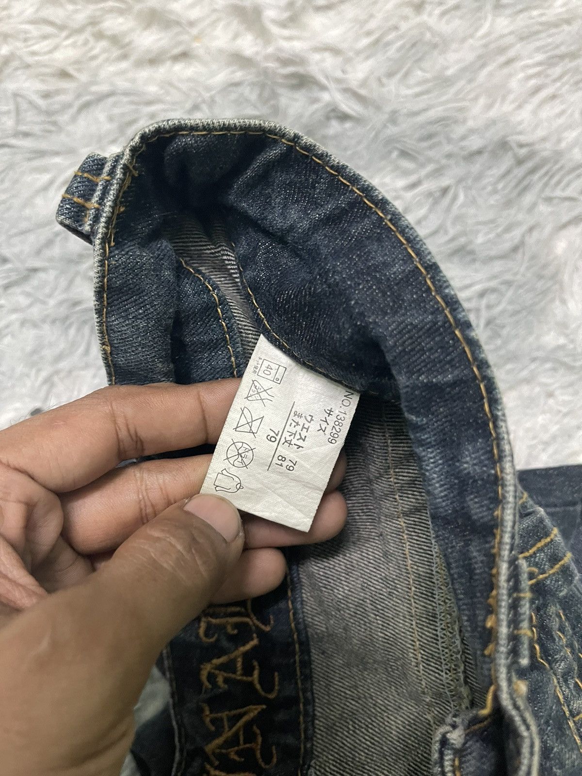 20471120 2000s JAPANESE-BRAND FLARE EMBROIDERED SKULL JEANS Size US 33 - 10 Thumbnail