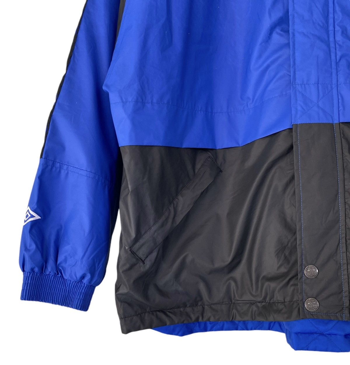 Umbro Vtg 90s UMBRO Nylon Jacket Zipper Size US L / EU 52-54 / 3 - 8 Thumbnail