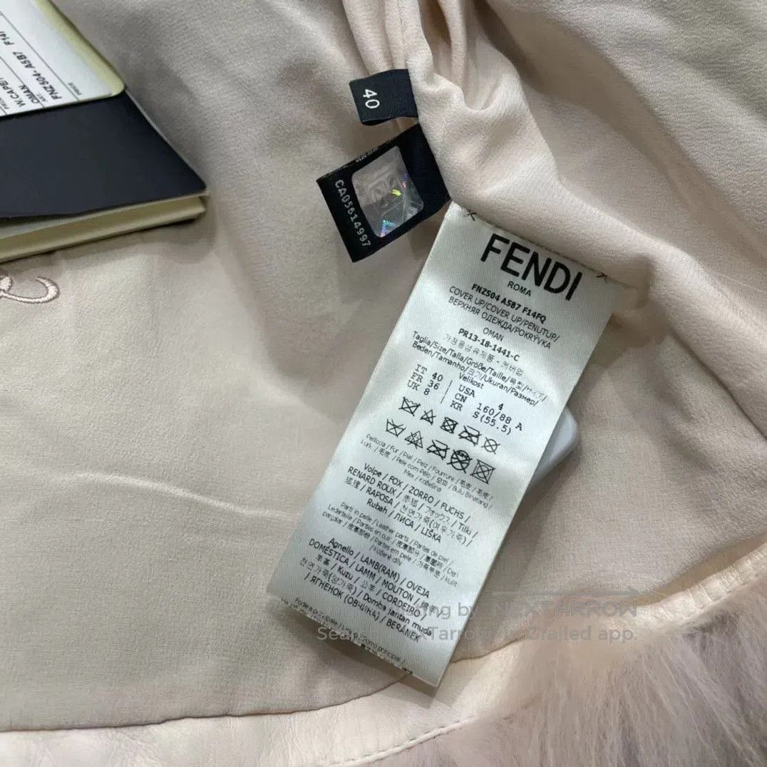 Fendi Fendi Fox Fur Cape Coat. Size S / US 4 / IT 40 - 3 Thumbnail