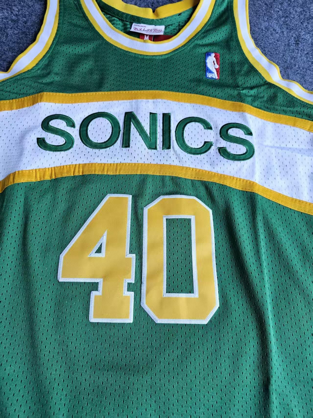 NBA 1994 95 Seattle SuperSonics 40 Shawn Kemp Jersey Size US M / EU 48-50 / 2 - 3 Thumbnail