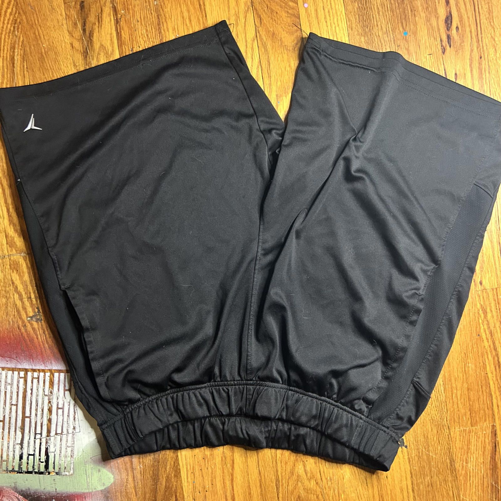 Other Old Navy Active Black Athletic Shorts - Ready for Action! Size US 34 / EU 50 - 1 Thumbnail