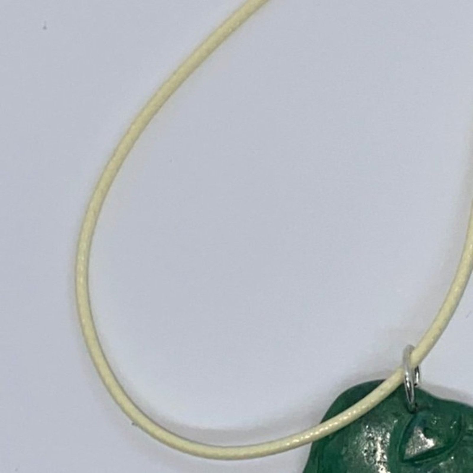 Handmade Handmade Cream Wax Green Elephant Necklace Size ONE SIZE - 5 Thumbnail