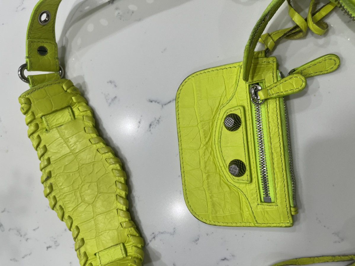 Balenciaga Balenciaga Neon Croc Embossed Le Cagole Size ONE SIZE - 2 Thumbnail