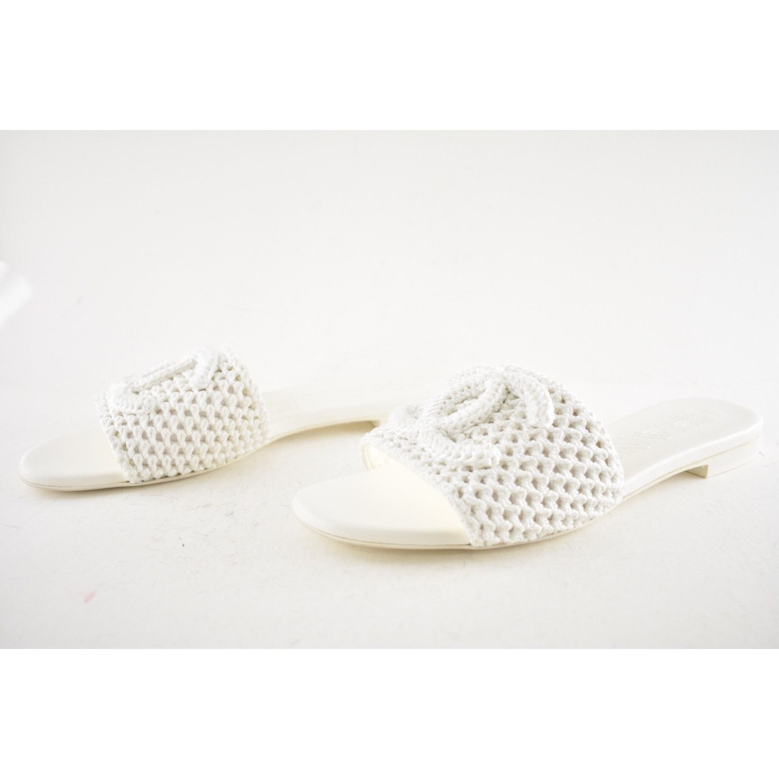 Chanel Chanel 24M White Crochet Knit Coco Beach CC Logo Mule Size US 11 / IT 41 - 20 Thumbnail