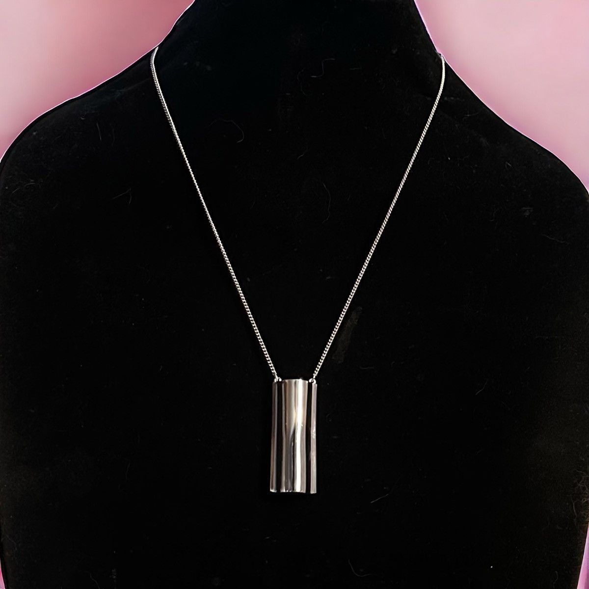 Vintage Vintage Avon Ariane perfume bottle holder necklace Size ONE SIZE - 1 Thumbnail