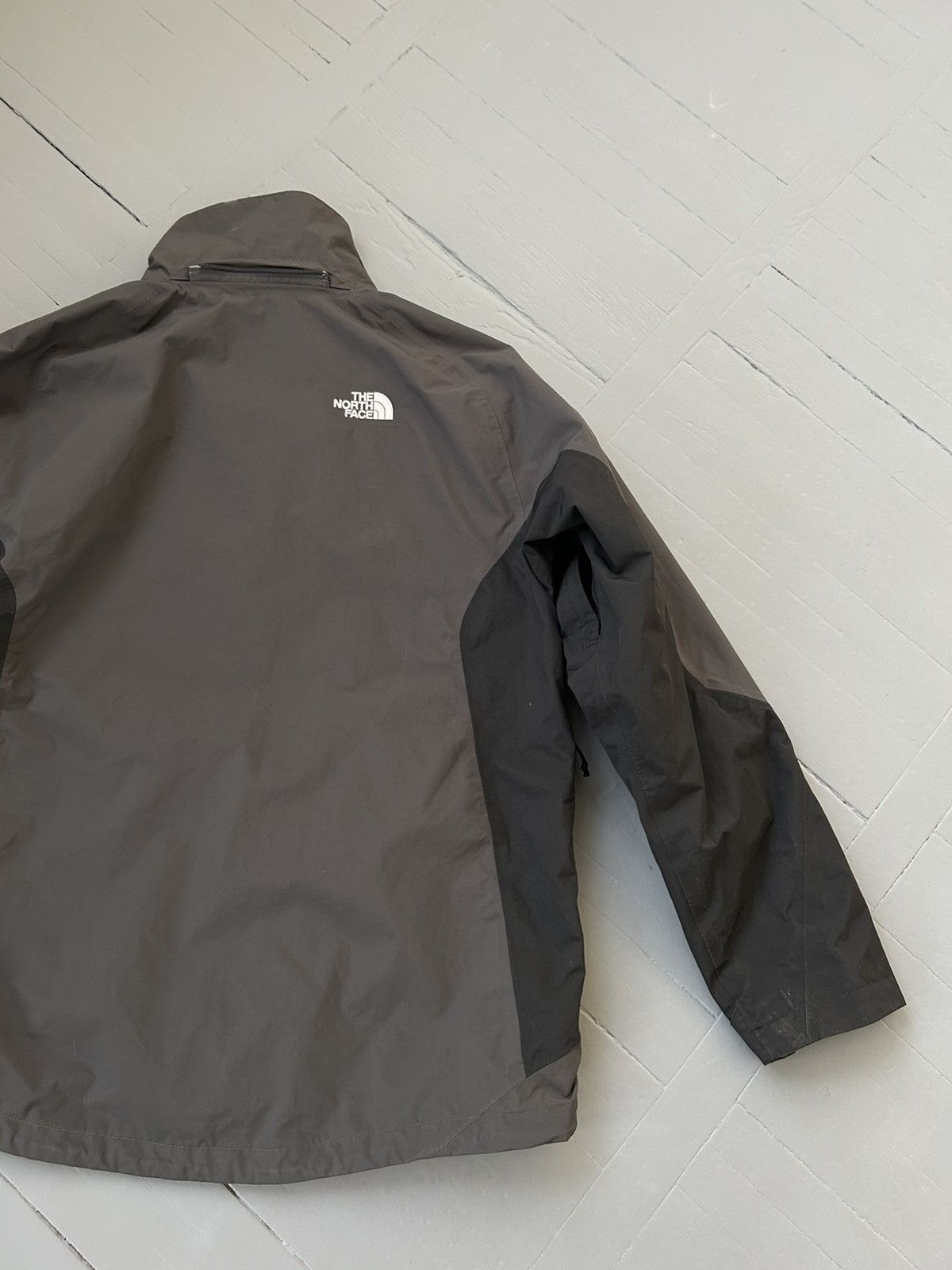 The North Face The North Face vintage hyvent jacket Size US L / EU 52-54 / 3 - 7 Thumbnail