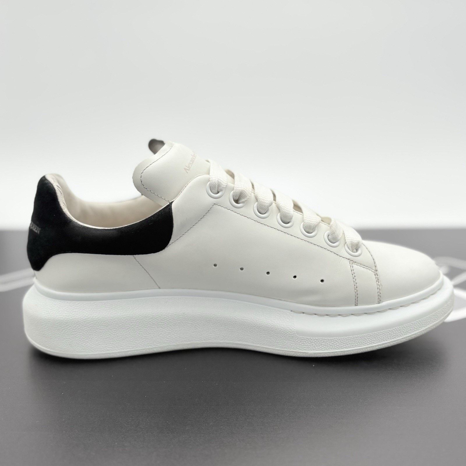 Alexander McQueen Alexander McQueen ' White Black ' | GREAT CONDITION! Size US 8 / EU 41 - 10 Thumbnail