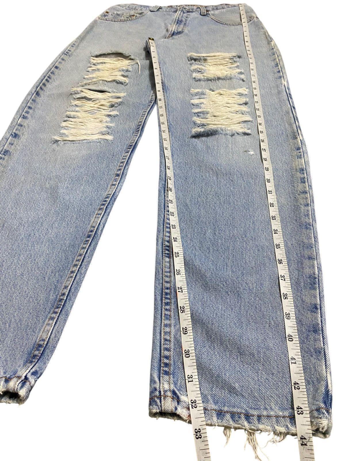 Levi's Vintage Clothing Vintage Levis 560 80’s Grunge Ripped Jeans Size US 31 - 14 Thumbnail