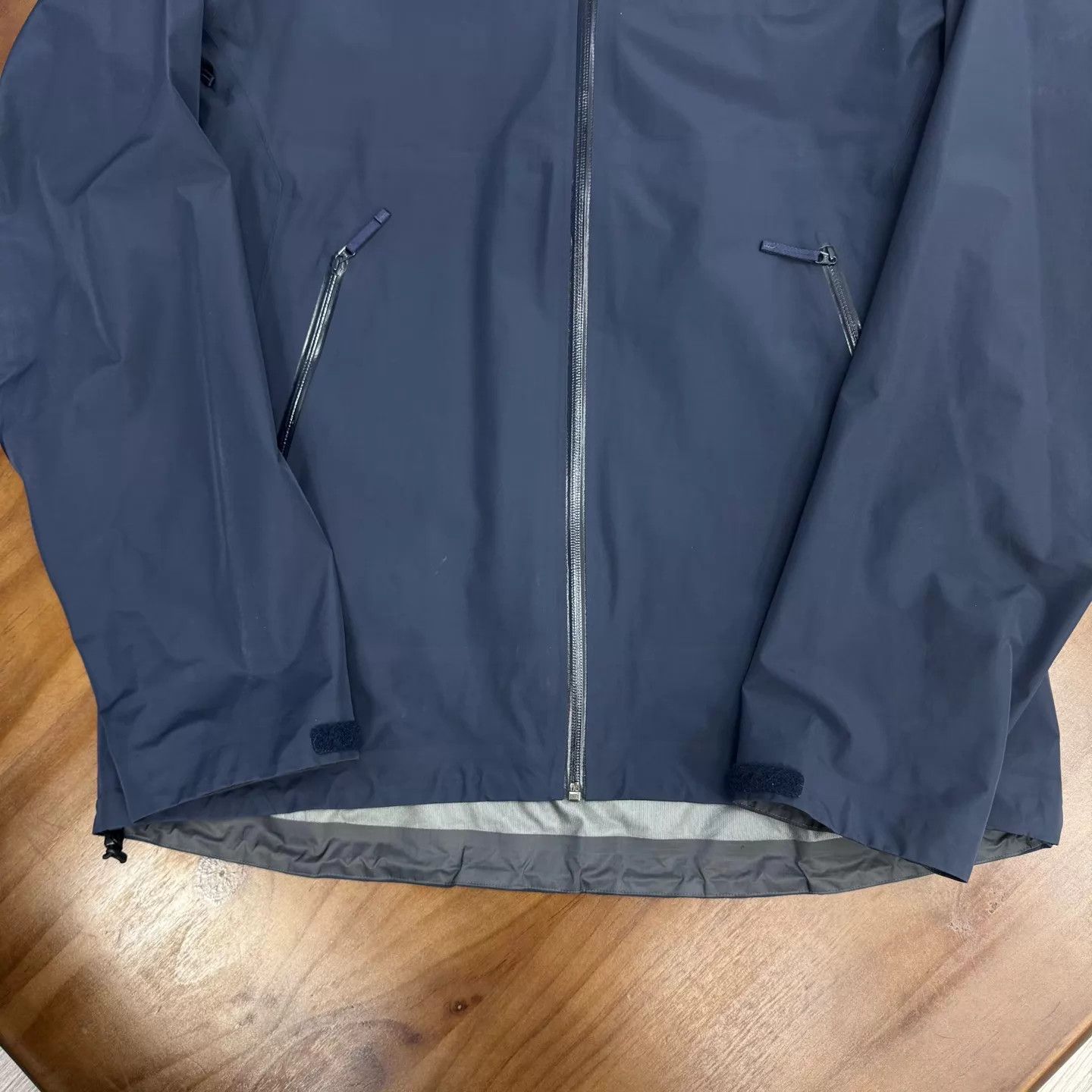 Arc'teryx Arc'teryx Beta LT Jacket Black/Blue XL Size US XL / EU 56 / 4 - 3 Thumbnail