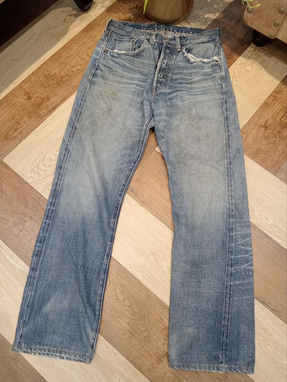 Levi's Vintage Clothing VINTAGE LEVI'S 501 REDLINE HIDDEN RIVETS CAPITAL E JEANS Size US 30 / EU 46 - 2 Thumbnail