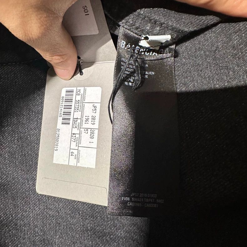 Balenciaga Balenciaga Black Chest Embroidered Logo Denim Jacket Size US S / EU 44-46 / 1 - 4 Thumbnail